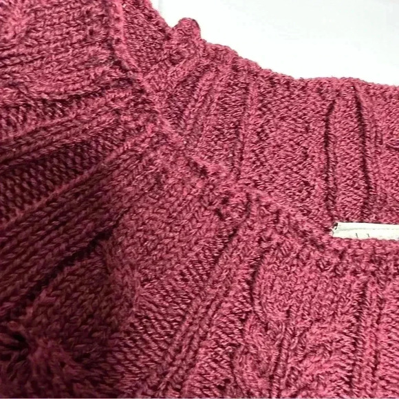 Bleu Gray Cable Knit Sweater Burgundy Size Medium - Picture 2 of 16